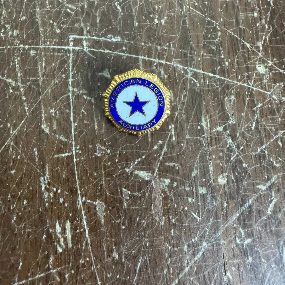 American Legion Auxiliary Gold Tone Blue White Enamel Pin Brooch‎